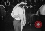Immagine di Endurance concorso di ballo Chicago Illinois USA, 1931, secondo 25 filmato di repertorio 65675072975
