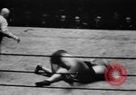 Immagine di Match wrestling New York United States USA, 1931, secondo 24 filmato di repertorio 65675072976