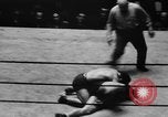 Immagine di Match wrestling New York United States USA, 1931, secondo 25 filmato di repertorio 65675072976