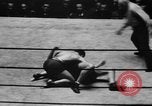 Immagine di Match wrestling New York United States USA, 1931, secondo 26 filmato di repertorio 65675072976