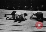 Immagine di Match wrestling New York United States USA, 1931, secondo 38 filmato di repertorio 65675072976