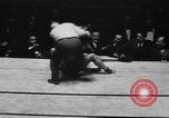 Immagine di Match wrestling New York United States USA, 1931, secondo 44 filmato di repertorio 65675072976
