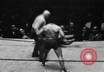 Immagine di Match wrestling New York United States USA, 1931, secondo 46 filmato di repertorio 65675072976