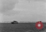 Image 4e régiment de cavalerie réservoir M10 destroyer pénètre dans la ville Grevenbroich Allemagne, 1945, de la seconde 61 séquences d'archives historiques vidéo 65675072985