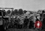 Standbild alliierte Invasion Paris Frankreich, 1944, aus Sekunde 48 historischem Filmmaterial Videoclip 65675073008
