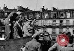 Standbild deutschen Kapitulation Paris Frankreich, 1944, aus Sekunde 1 historischem Filmmaterial Videoclip 65675073009