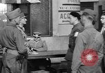 Standbild deutschen Kapitulation Paris Frankreich, 1944, aus Sekunde 12 historischem Filmmaterial Videoclip 65675073009
