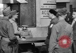 Standbild deutschen Kapitulation Paris Frankreich, 1944, aus Sekunde 13 historischem Filmmaterial Videoclip 65675073009