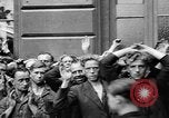 Standbild deutschen Kapitulation Paris Frankreich, 1944, aus Sekunde 18 historischem Filmmaterial Videoclip 65675073009