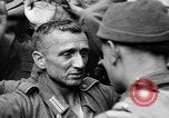 Standbild deutschen Kapitulation Paris Frankreich, 1944, aus Sekunde 34 historischem Filmmaterial Videoclip 65675073009