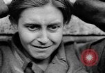 Standbild deutschen Kapitulation Paris Frankreich, 1944, aus Sekunde 37 historischem Filmmaterial Videoclip 65675073009
