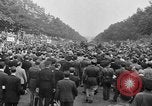 Standbild Scharfschützen Angriff Paris Frankreich, 1944, aus Sekunde 26 historischem Filmmaterial Videoclip 65675073010