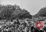 Standbild Scharfschützen Angriff Paris Frankreich, 1944, aus Sekunde 37 historischem Filmmaterial Videoclip 65675073010