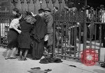 Standbild Scharfschützen Angriff Paris Frankreich, 1944, aus Sekunde 39 historischem Filmmaterial Videoclip 65675073010