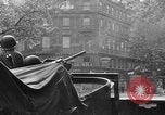 Standbild Scharfschützen Angriff Paris Frankreich, 1944, aus Sekunde 41 historischem Filmmaterial Videoclip 65675073010