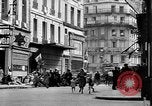 Standbild Scharfschützen Angriff Paris Frankreich, 1944, aus Sekunde 54 historischem Filmmaterial Videoclip 65675073010