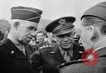 Standbild alliierte Invasion Paris Frankreich, 1944, aus Sekunde 20 historischem Filmmaterial Videoclip 65675073011