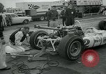 Standbild Formel 1 100 Meilen Rennen Trenton New Jersey USA, 1965, aus Sekunde 12 historischem Filmmaterial Videoclip 65675073014