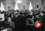 Immagine di Lyndon Johnson United States USA, 1965, secondo 10 filmato di repertorio 65675073016