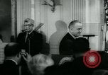Immagine di Lyndon Johnson United States USA, 1965, secondo 12 filmato di repertorio 65675073016