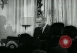 Immagine di Lyndon Johnson United States USA, 1965, secondo 14 filmato di repertorio 65675073016