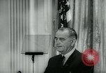 Immagine di Lyndon Johnson United States USA, 1965, secondo 27 filmato di repertorio 65675073016