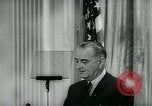 Immagine di Lyndon Johnson United States USA, 1965, secondo 29 filmato di repertorio 65675073016