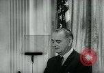 Immagine di Lyndon Johnson United States USA, 1965, secondo 31 filmato di repertorio 65675073016