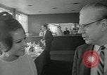 Immagine di Premere il ricevimento New York United States USA, 1965, secondo 10 filmato di repertorio 65675073018
