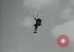 Standbild Golden Knights California United States USA, 1965, aus Sekunde 32 historischem Filmmaterial Videoclip 65675073019
