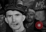 Standbild Bergleute Streik Wilsonville Illinois USA, 1937, aus Sekunde 35 historischem Filmmaterial Videoclip 65675073024