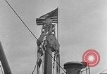 Standbild Ankunft der Kohle Genua Italien, 1947, aus Sekunde 13 historischem Filmmaterial Videoclip 65675073035