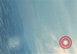Standbild Air Attack Vietnam, 1965, aus Sekunde 16 historischem Filmmaterial Videoclip 65675073044