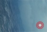 Standbild Air Attack Vietnam, 1965, aus Sekunde 23 historischem Filmmaterial Videoclip 65675073044