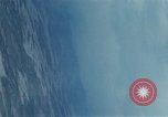 Standbild Air Attack Vietnam, 1965, aus Sekunde 24 historischem Filmmaterial Videoclip 65675073044