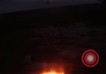 Standbild Air Attack Vietnam, 1965, aus Sekunde 44 historischem Filmmaterial Videoclip 65675073044