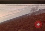 Standbild Air Attack Vietnam, 1965, aus Sekunde 1 historischem Filmmaterial Videoclip 65675073045