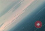 Standbild Air Attack Vietnam, 1965, aus Sekunde 3 historischem Filmmaterial Videoclip 65675073045