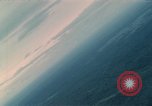 Standbild Air Attack Vietnam, 1965, aus Sekunde 5 historischem Filmmaterial Videoclip 65675073045