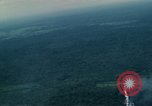 Standbild Air Attack Vietnam, 1965, aus Sekunde 27 historischem Filmmaterial Videoclip 65675073045