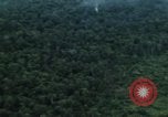 Standbild Air Attack Vietnam, 1965, aus Sekunde 39 historischem Filmmaterial Videoclip 65675073045