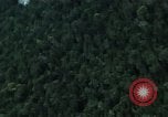Standbild Air Attack Vietnam, 1965, aus Sekunde 61 historischem Filmmaterial Videoclip 65675073045