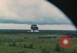 Image attaque aérienne Vietnam, 1965, de la seconde 16 séquences d'archives historiques vidéo 65675073047