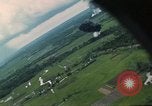 Image attaque aérienne Vietnam, 1965, de la seconde 45 séquences d'archives historiques vidéo 65675073047