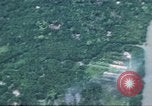 Immagine di Attacco aereo Il Vietnam, 1965, secondo 3 filmato di repertorio 65675073050