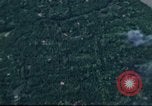 Immagine di Attacco aereo Il Vietnam, 1965, secondo 23 filmato di repertorio 65675073050