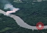 Immagine di Attacco aereo Il Vietnam, 1965, secondo 29 filmato di repertorio 65675073050