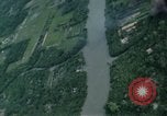 Immagine di Attacco aereo Il Vietnam, 1965, secondo 37 filmato di repertorio 65675073051