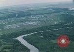 Immagine di Attacco aereo Il Vietnam, 1965, secondo 45 filmato di repertorio 65675073051