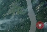 Immagine di Attacco aereo Il Vietnam, 1965, secondo 53 filmato di repertorio 65675073051